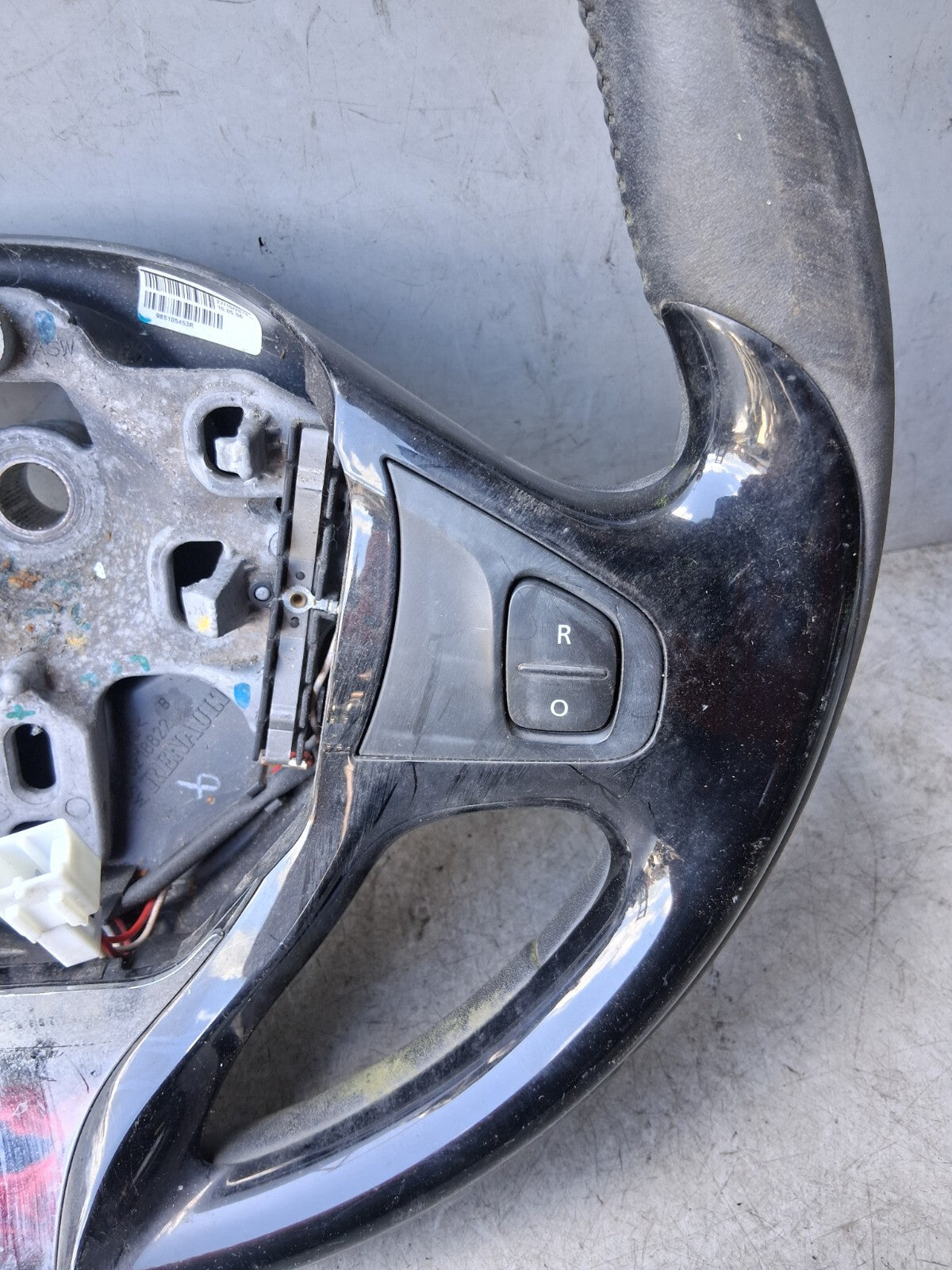 RENAULT CAPTUR 2014 MULTIFUNCTIONAL STEERING WHEEL 985105453R