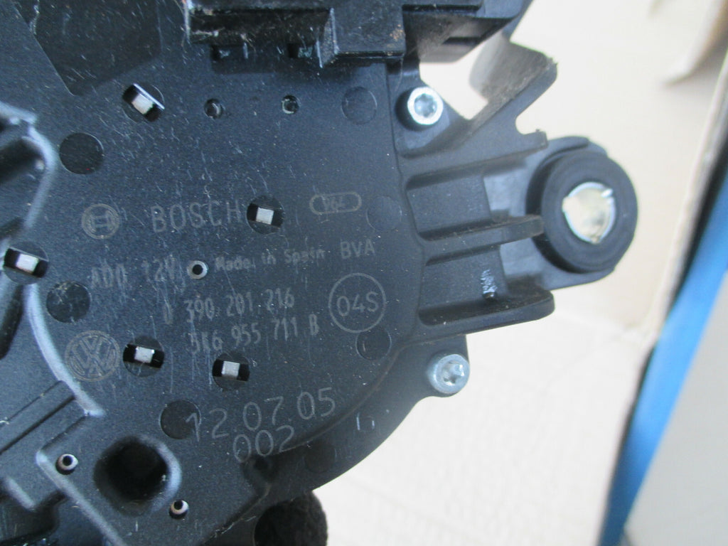 VW VOLKSWAGEN GOLF MK6 2012 REAR WINDSCREEN WIPER MOTOR 5K6955711B