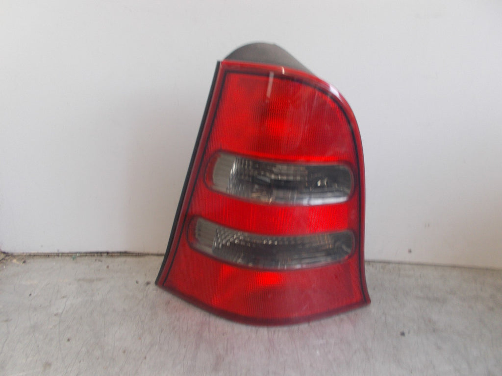 2002 MERCEDES A-CLASS A140 NS/ PASSENGER SIDE REAR LIGHT