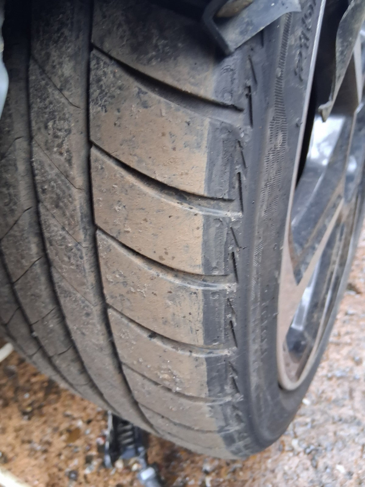 2025 AUDI A1 S LINE MK2 GB 18 INCH ALLOY WHEEL WITH TYRE 215/40R18