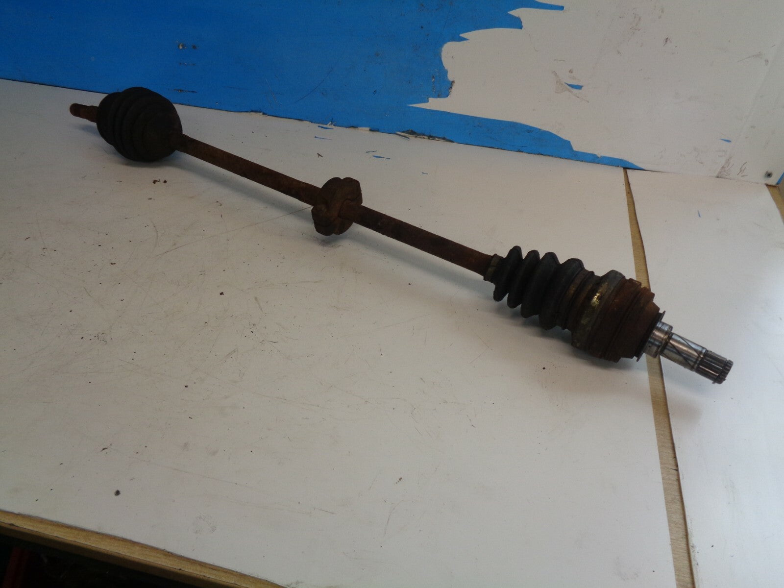 VAUXHALL ASTRA F MK3 1.6 OSF DRIVER SIDE FRONT DRIVESHAFT