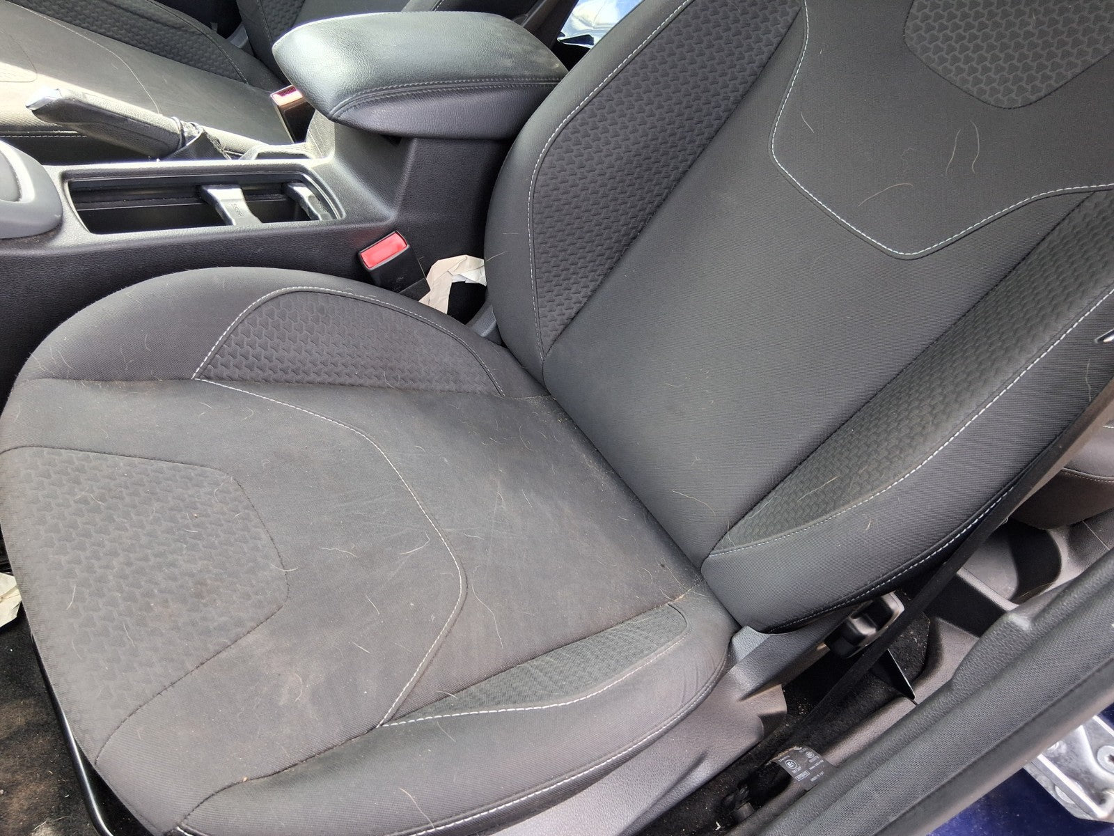 2015 FORD FOCUS MK3 HATCHBACK NSF PASSENGER SIDE FRONT COMPLETE SEAT FABRIC