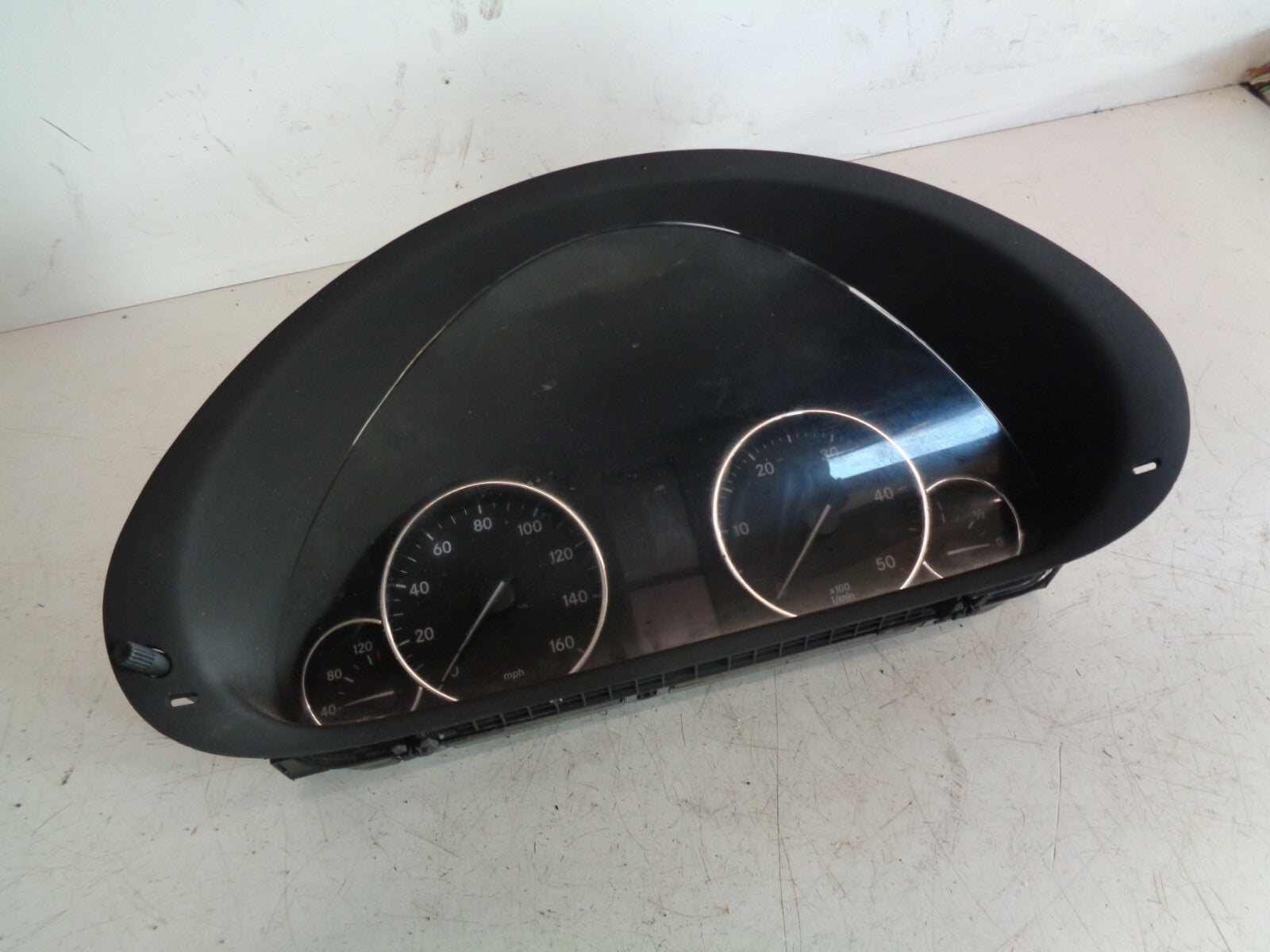 MERCEDES BENZ C CLASS 2005W203 SPEEDO SPEEDOMETER INSTRUMENT CLUSTER A2035407647