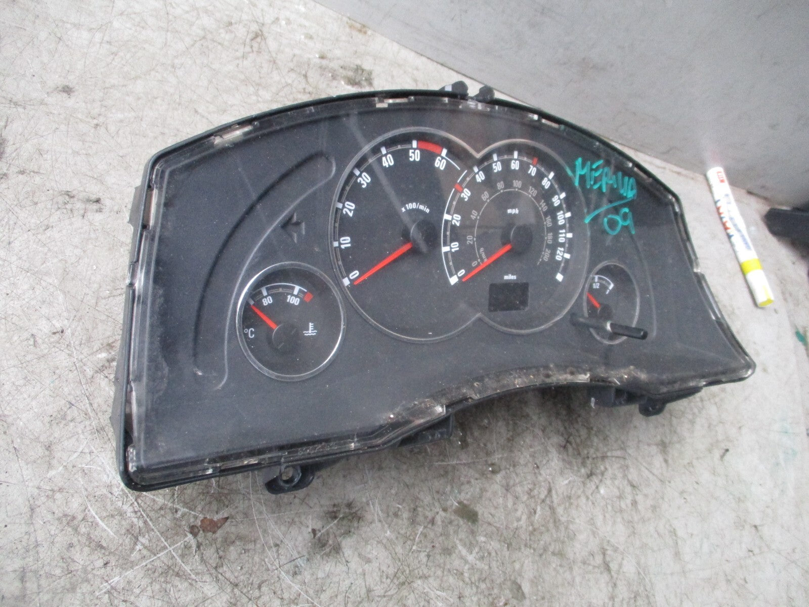 VAUXHALL MERIVA A MK1 2009 SPEEDOMETER INSTRUMENT CLUSTER 88311302