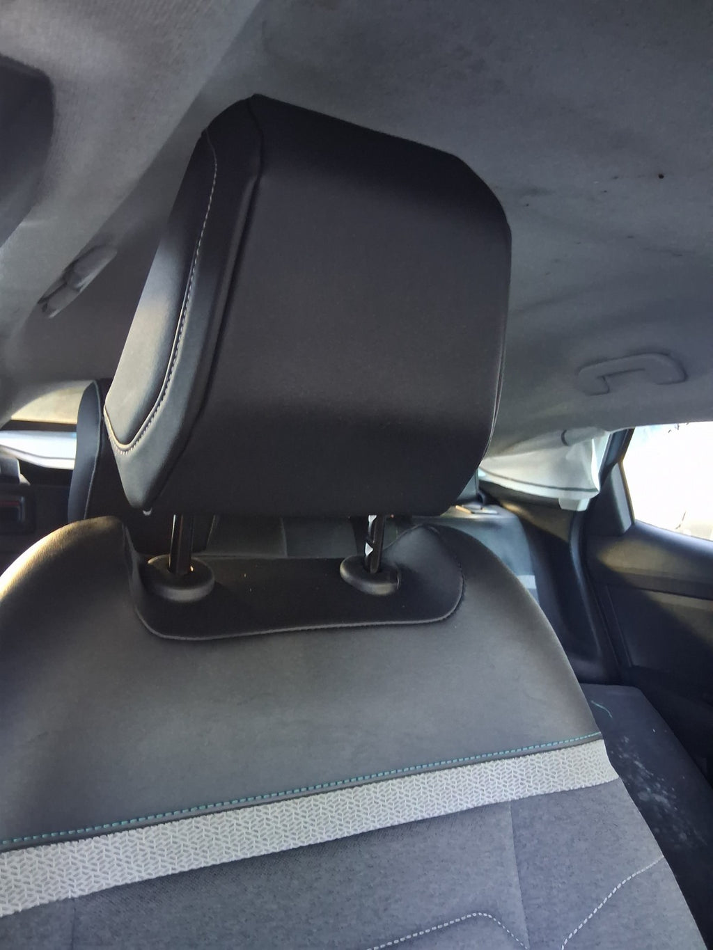 2023 CITROEN C4 MK3 OSF DRIVER SIDE FRONT RIGHT COMPLETE SEAT HALF LEATHER