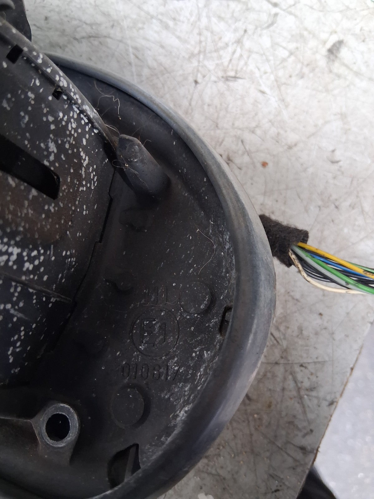 2008 MERCEDES BENZ E CLASS OS DRIVER SIDE WING MIRROR 41-3133-420