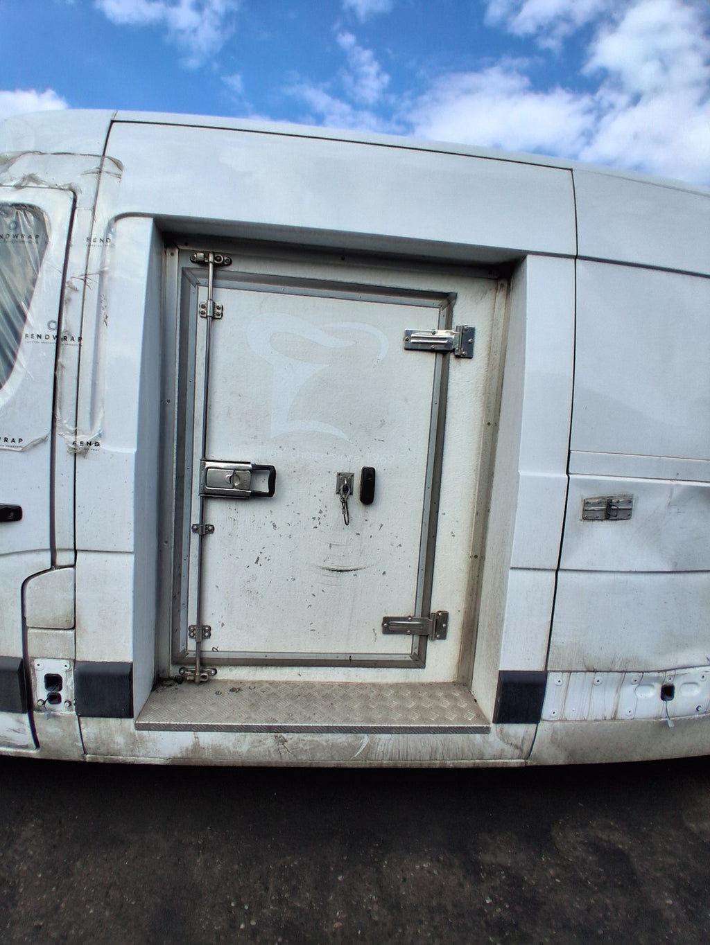 2024 NISSAN INTERSTAR MASTER MK3 LEFT PASSENGER SIDE REFRIGERATOR DOOR FRIDGE