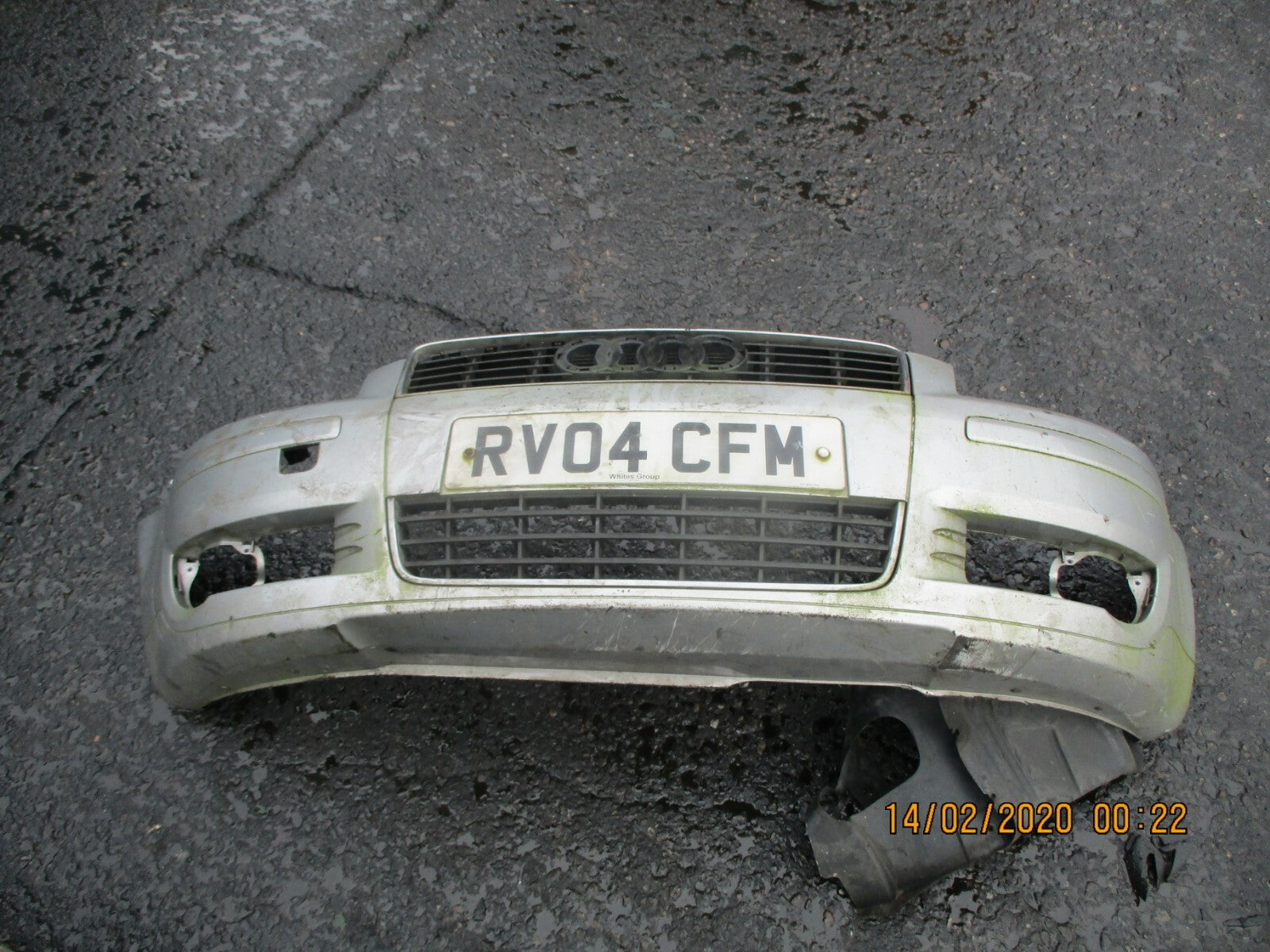 AUDI A3 8P MK2 SPORT 2004 PRE FACELIFT FRONT BUMPER SILVER