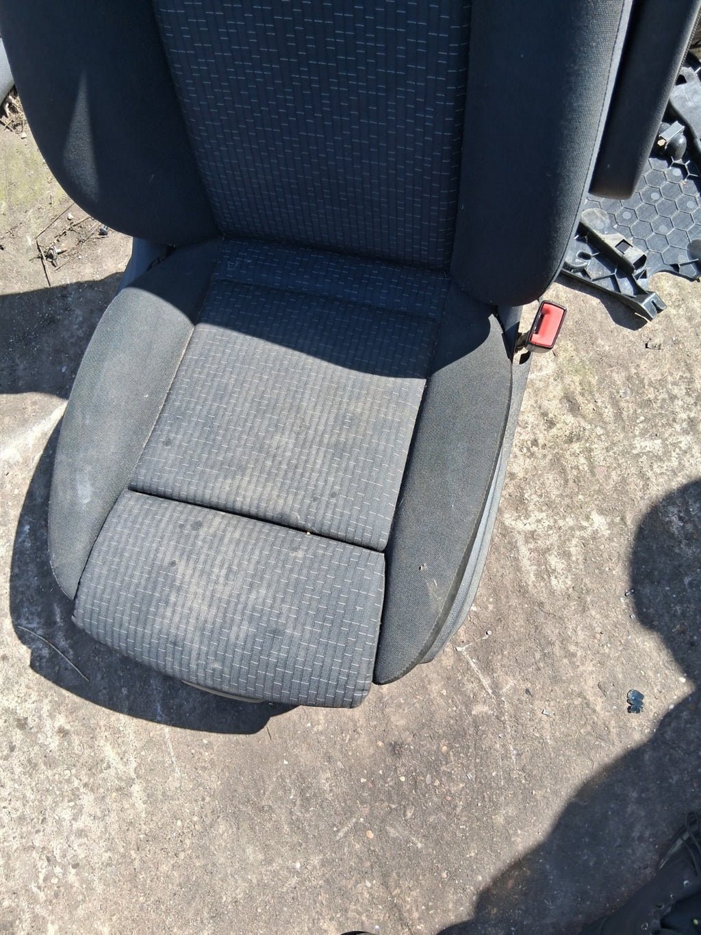 2018 MERCEDES SPRINTER W907 OSF DRIVER SIDE FRONT RIGHT FABRIC SEAT
