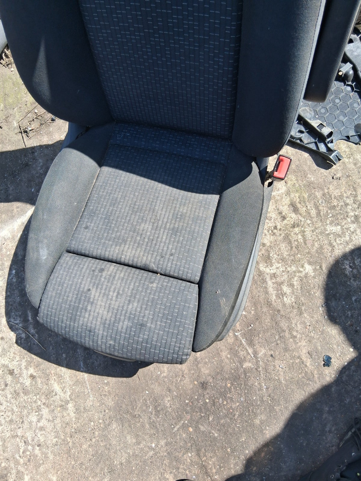 2018 MERCEDES SPRINTER W907 OSF DRIVER SIDE FRONT RIGHT FABRIC SEAT