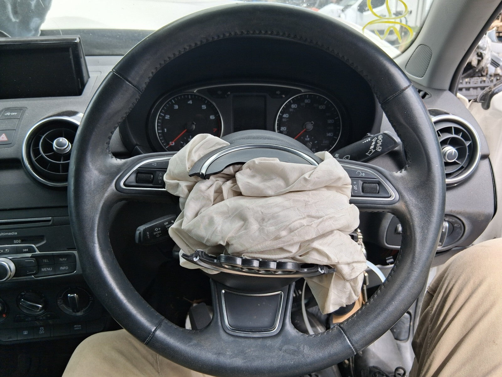 2018 AUDI A1 8X HATCHBACK MULTIFUNCTIONAL STEERING WHEEL