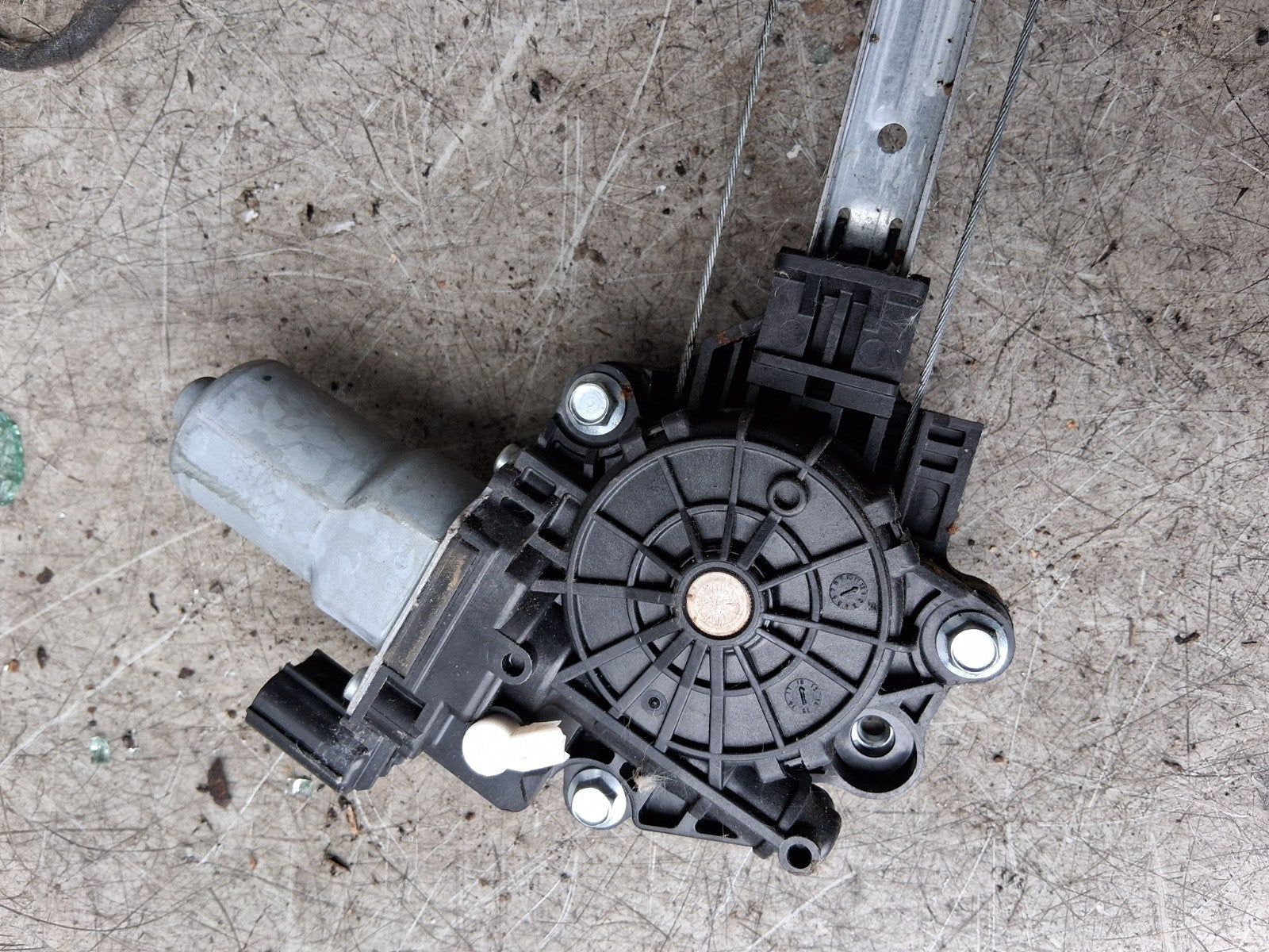 2019 HONDA JAZZ SIDE PASSENGER REAR WINDOW MOTOR AND REGULATOR CM012700A