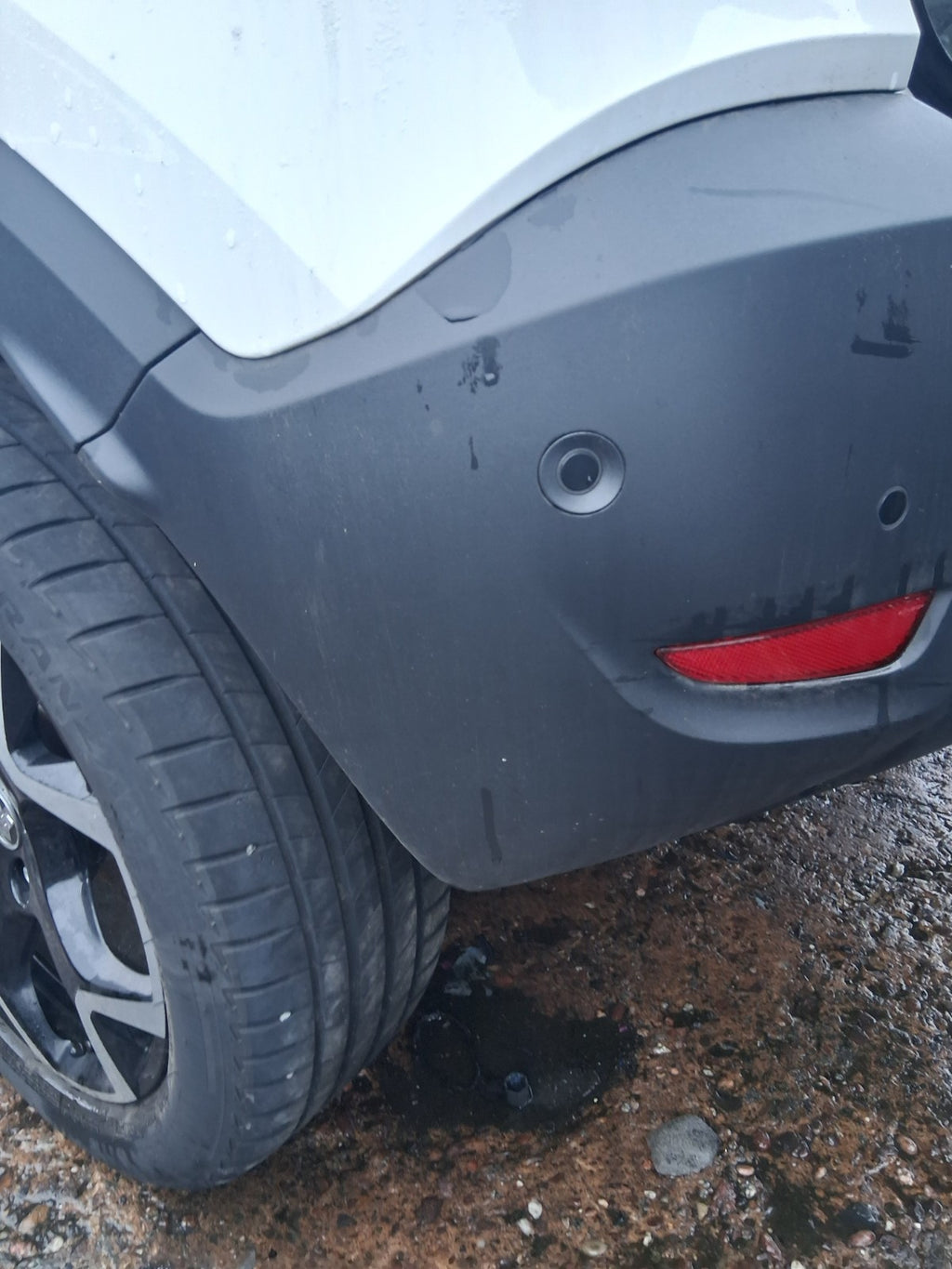 2024 VAUXHALL CROSSLAND X COMPLETE REAR BUMPER WITH PDC SENSORS BLACK
