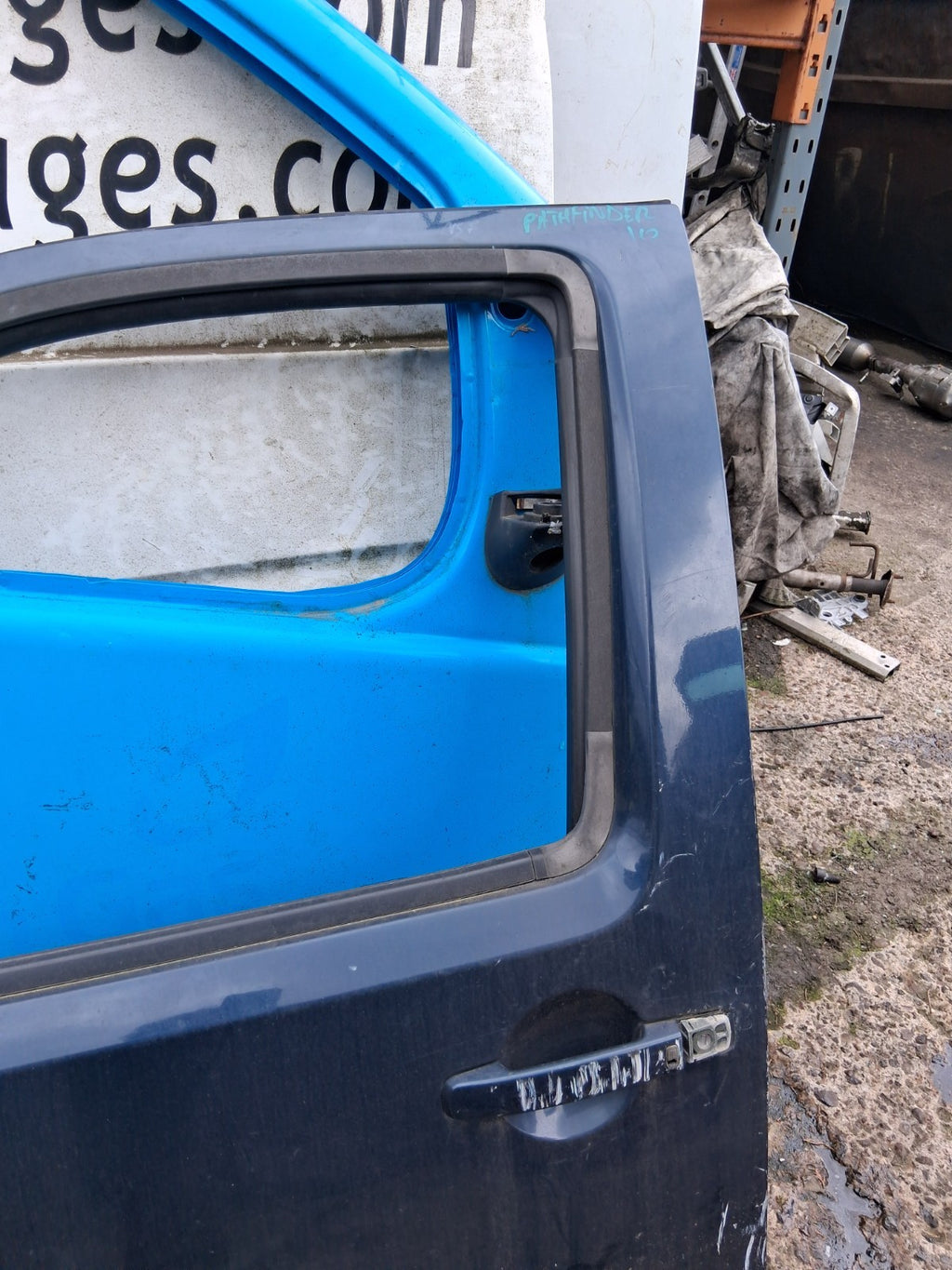 2006 NISSAN PATHFINDER R51 NSF PASSENGER SIDE FRONT LEFT BARE DOOR BLUE BW9
