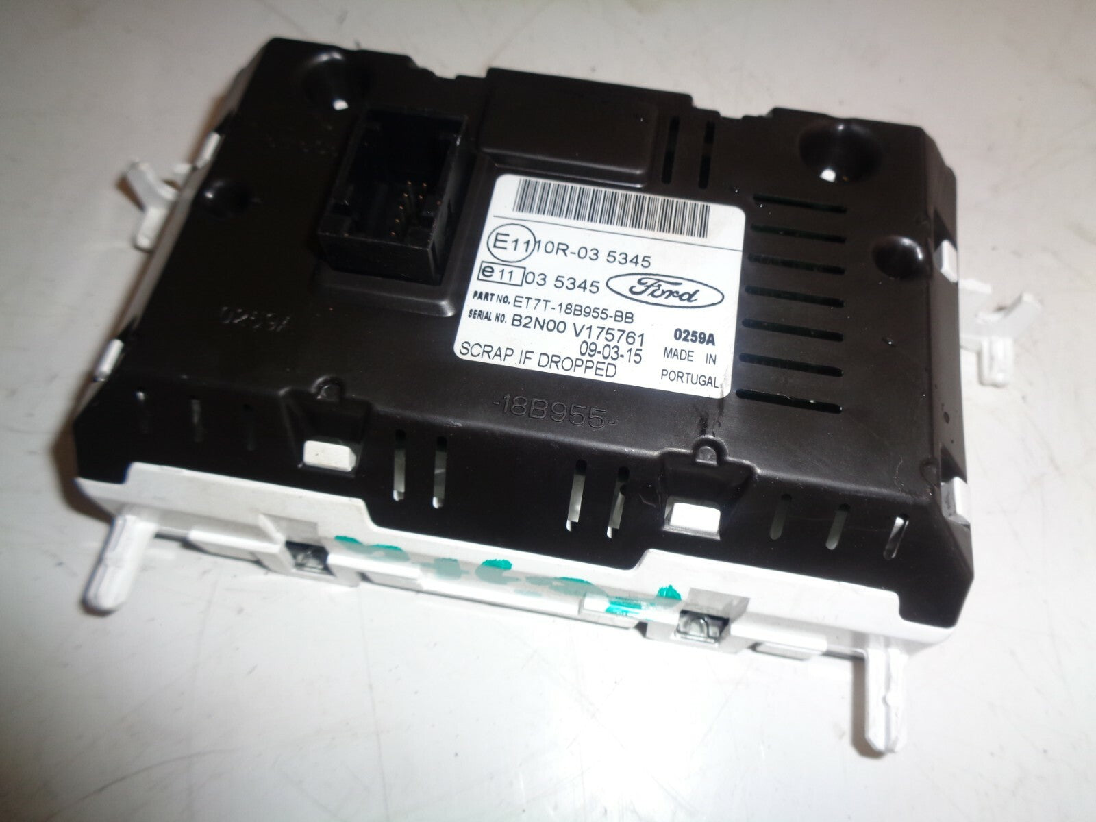 FORD FIESTA MK7 2015 MULTI FUNCTION SCREEN ASSEMBLY ET7T18B955BB