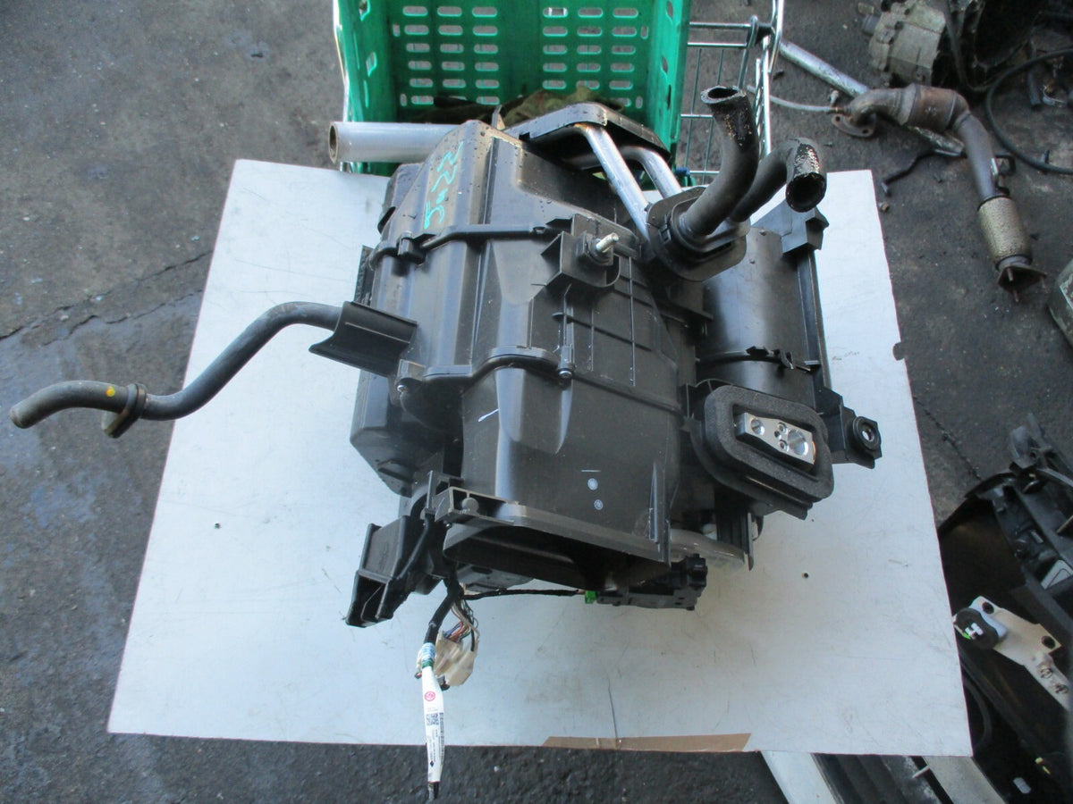 HONDA JAZZ MK4 AUTO 2018 DASH AIR HEATER FAN MATRIX HOUSING BOX TAR-E4 180424