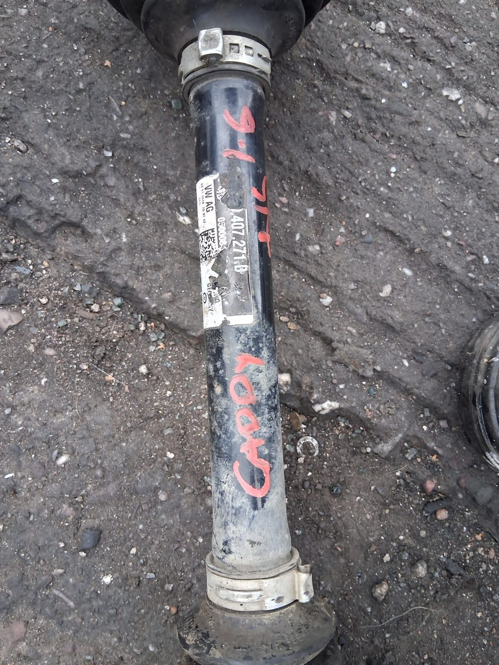 VW VOLKSWAGEN CADDY 2014 1.6 DIESEL TDI NS PASSENGER SIDE DRIVESHAFT 2K3407271B
