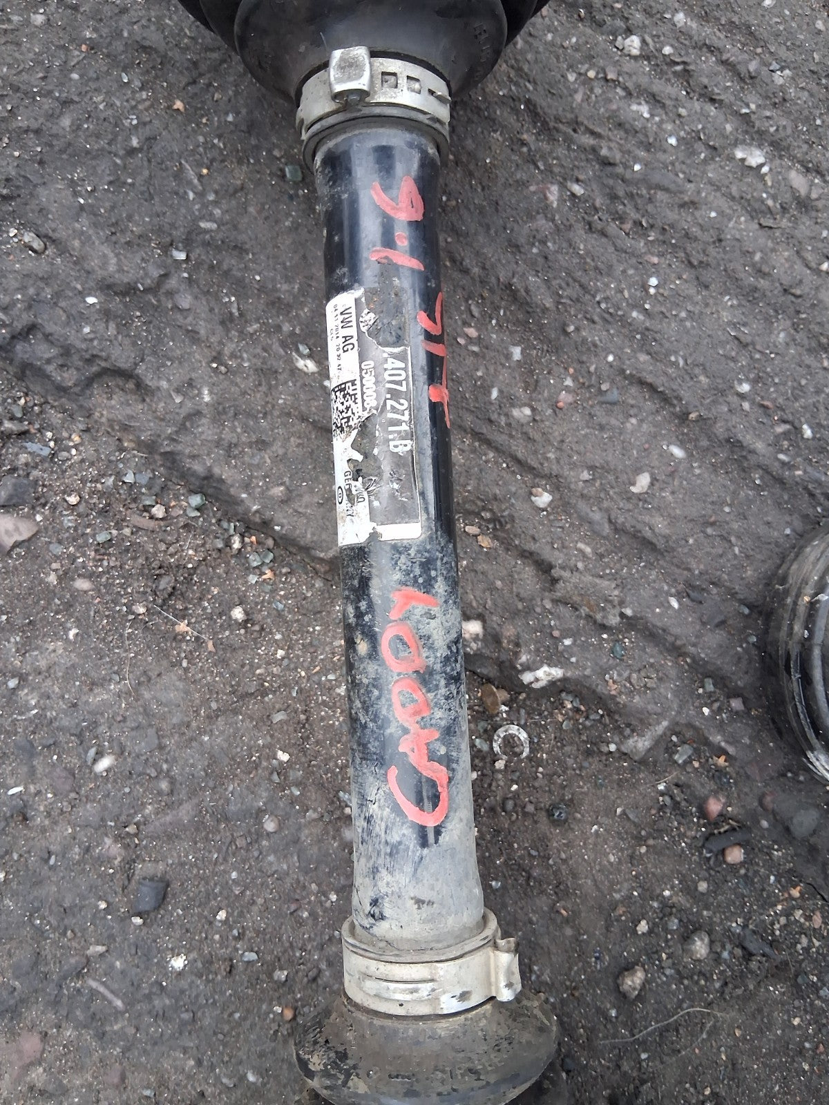 VW VOLKSWAGEN CADDY 2014 1.6 DIESEL TDI NS PASSENGER SIDE DRIVESHAFT 2K3407271B