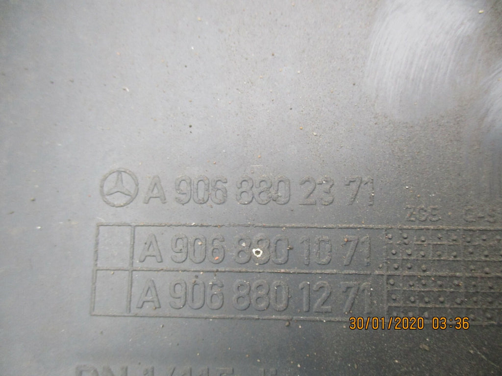MERCEDES SPRINTER W906 2013 NSR PASSENGER REAR BUMPER CORNER TRIM A9068802371