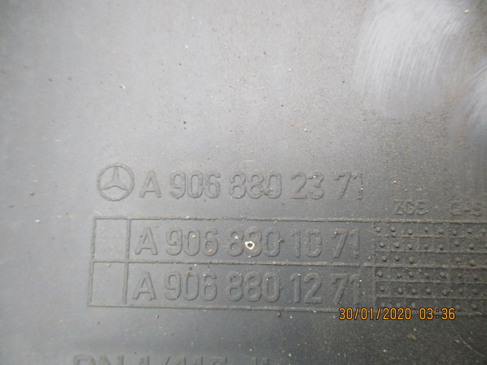 MERCEDES SPRINTER W906 2013 NSR PASSENGER REAR BUMPER CORNER TRIM A9068802371