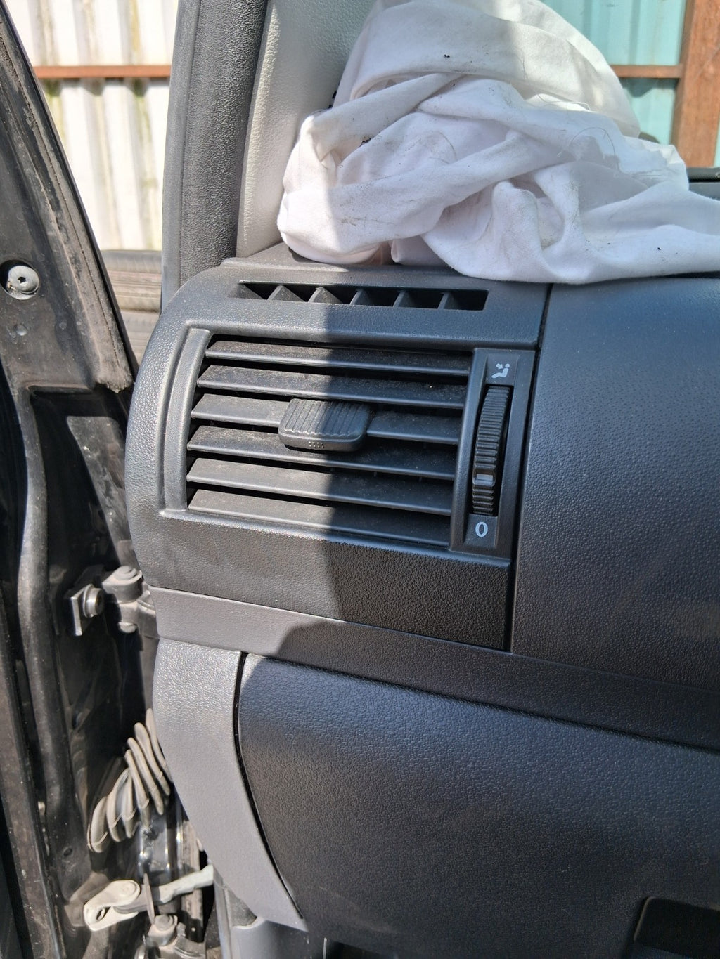 2011 VW VOLKSWAGEN FOX 3 DOOR NSF PASSENGER SIDE FRONT LEFT AIR VENT