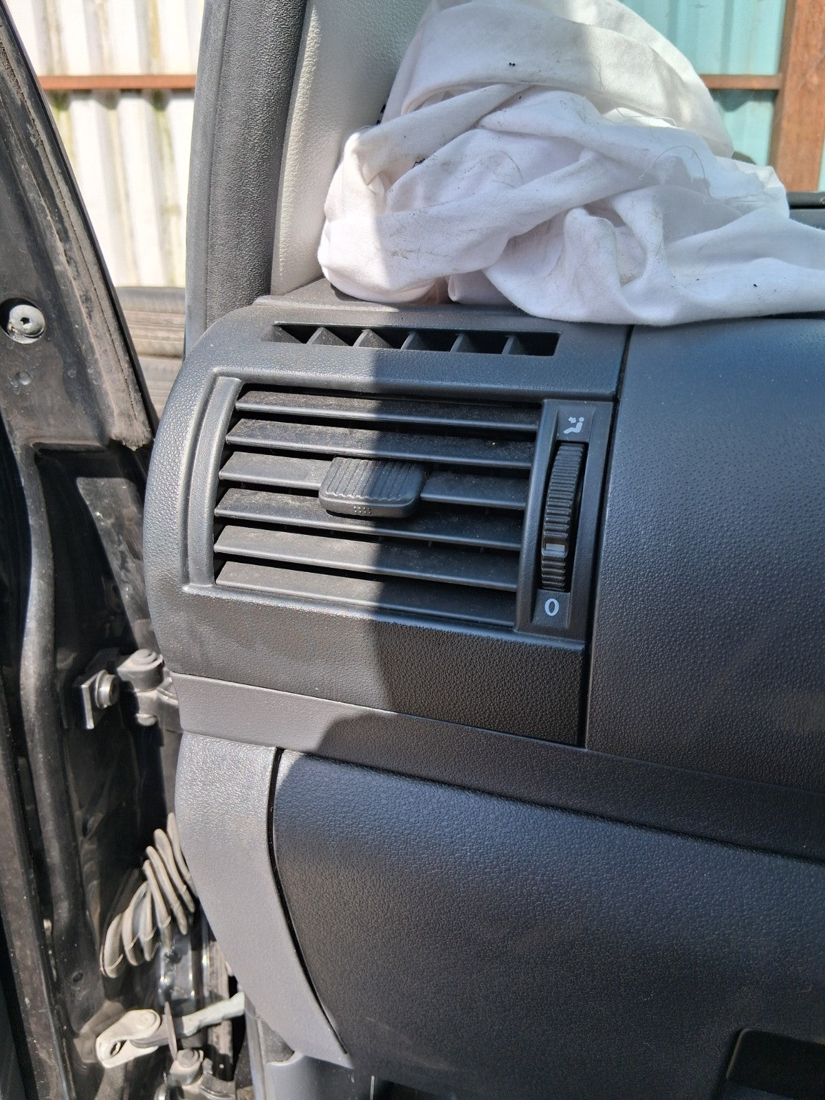 2011 VW VOLKSWAGEN FOX 3 DOOR NSF PASSENGER SIDE FRONT LEFT AIR VENT