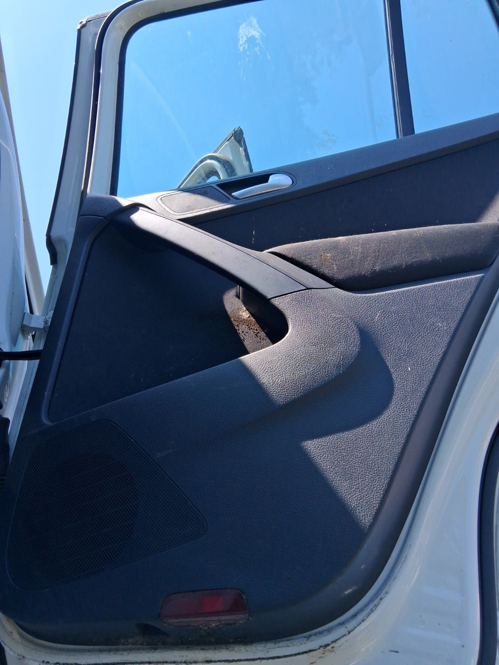 2013 VW VOLKSWAGEN TIGUAN MK1 OSR DRIVER SIDE REAR DOOR CARD PANEL