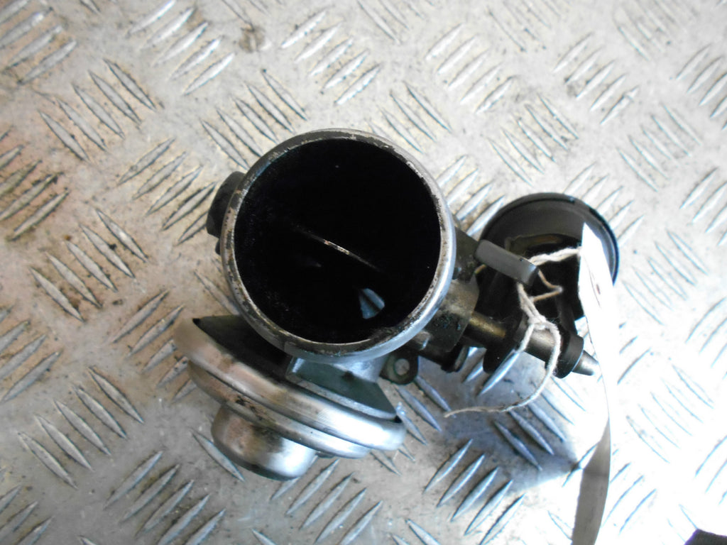 VOLKSWAGEN VW GOLF MK4 1999 1.9 TDI THROTTLE BODY 038129637 AGR