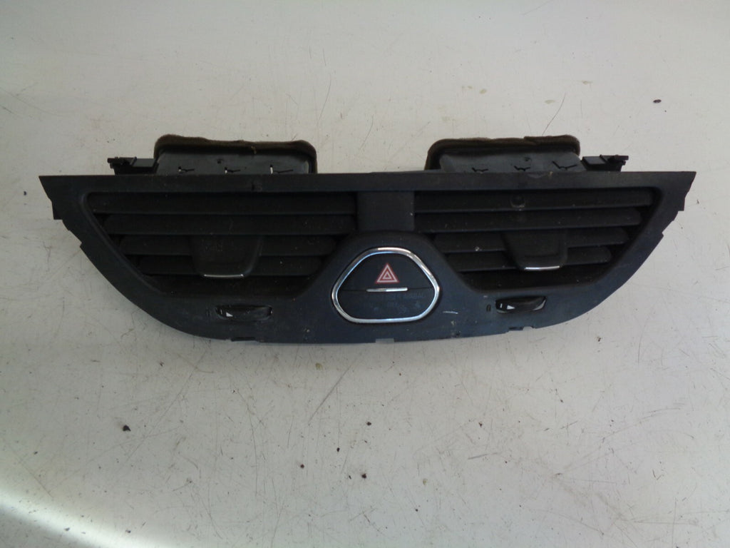 VAUXHALL CORSA E 2014-2019 1.2 PETROL CENTRE DASH TRIM + AIR VENTS+HAZARD SWITCH