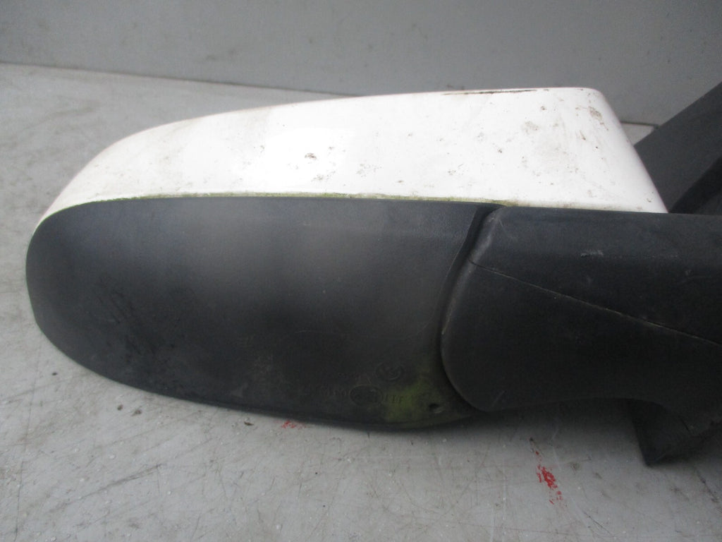 PEUGEOT 108 2016 OSF DRIVER SIDE FRONT MANUAL WING MIRROR WHITE