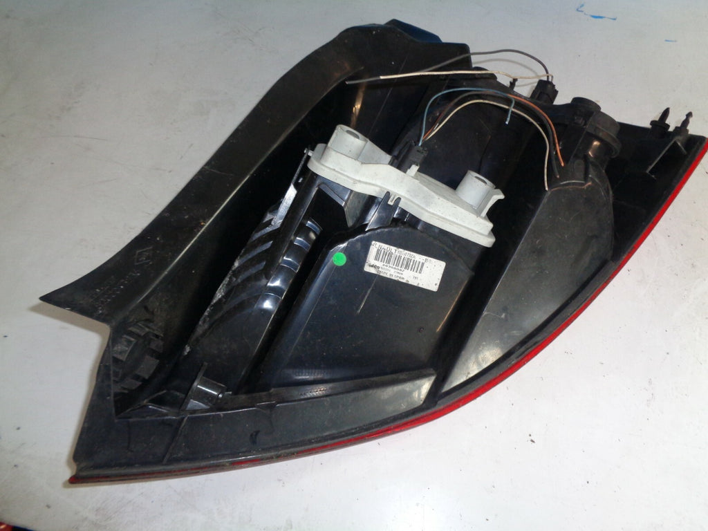 RENAULT MEGANE MK2 2005 NS PASSENGER SIDE REAR TAIL LIGHT LAMP 820073236