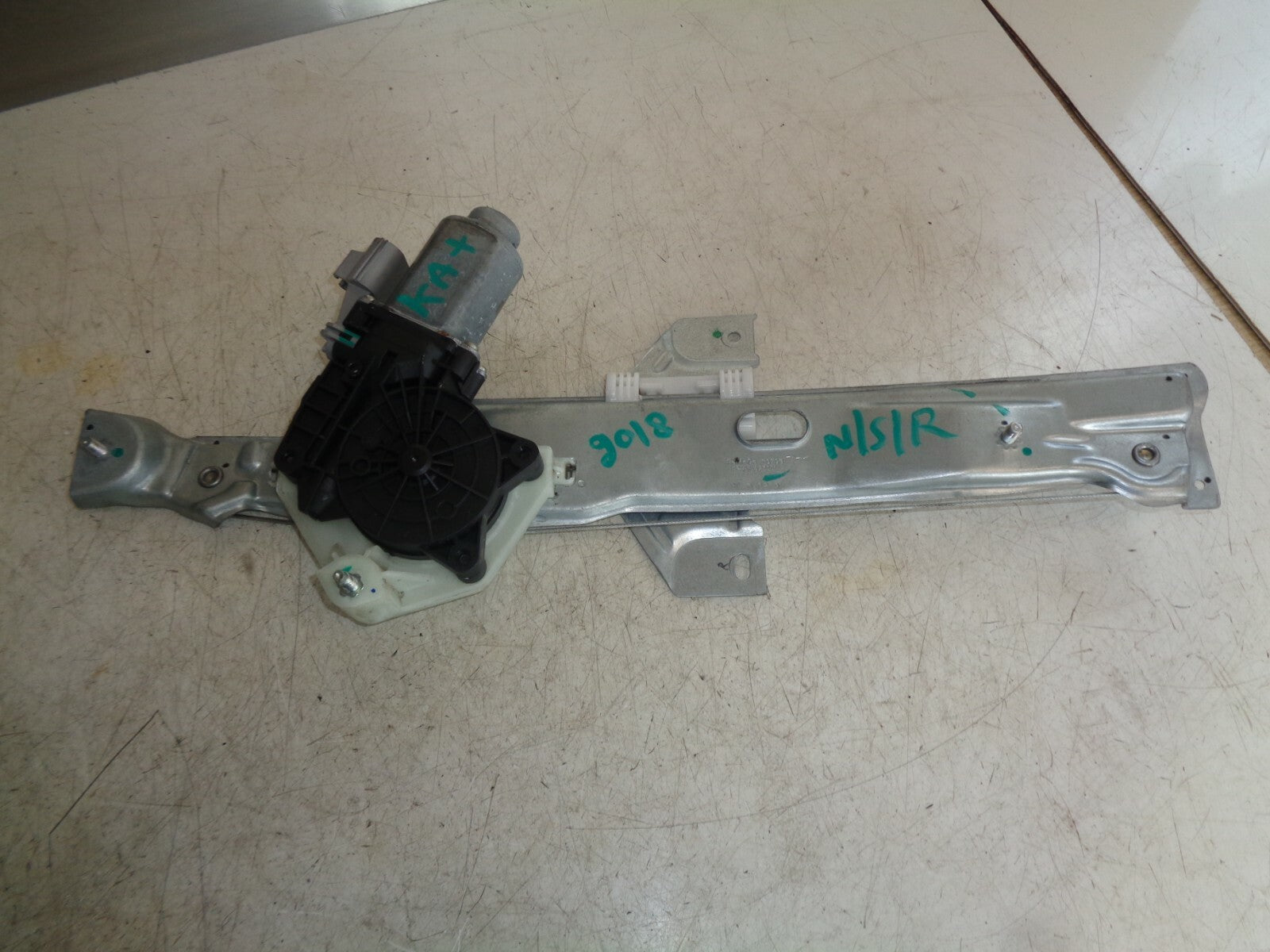 FORD KA+ PLUS MK3 2018 COMPLETE NSR PASSENGER SIDE REAR DOOR REGULATOR