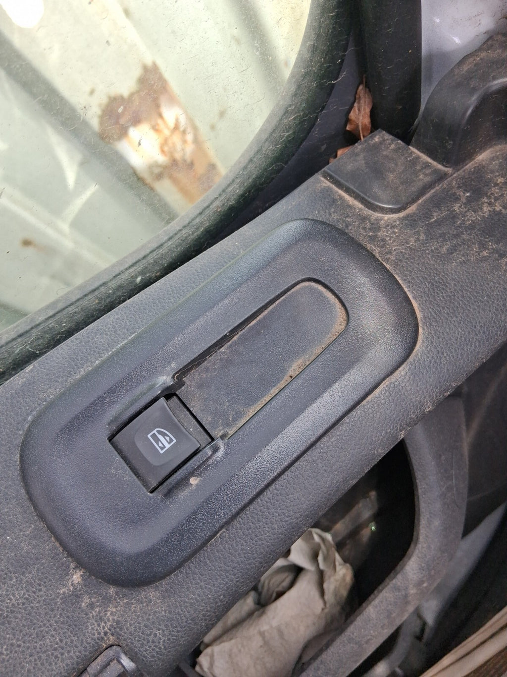 2024 RENAULT MASTER MK3 NSF PASSENGER SIDE FRONT WINDOW CONTROL SWITCH