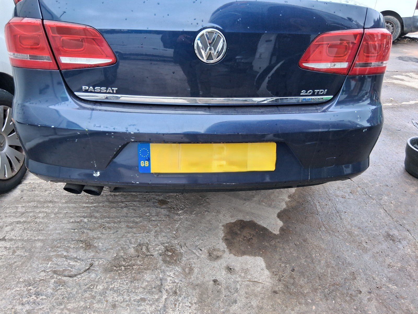 2014 VW VOLKSWAGEN PASSAT B7 SALOON COMPLETE REAR BUMPER BLUE