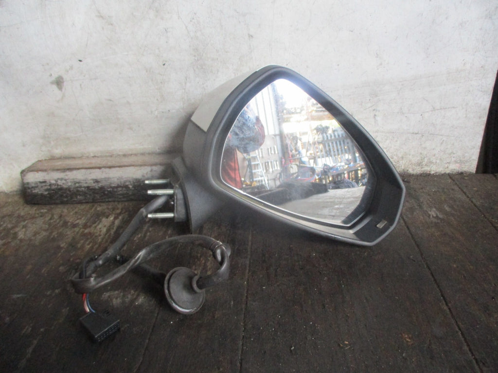 AUDI A3 8V 2013 OSF DRIVER SIDE FRONT WING MIRROR WHITE