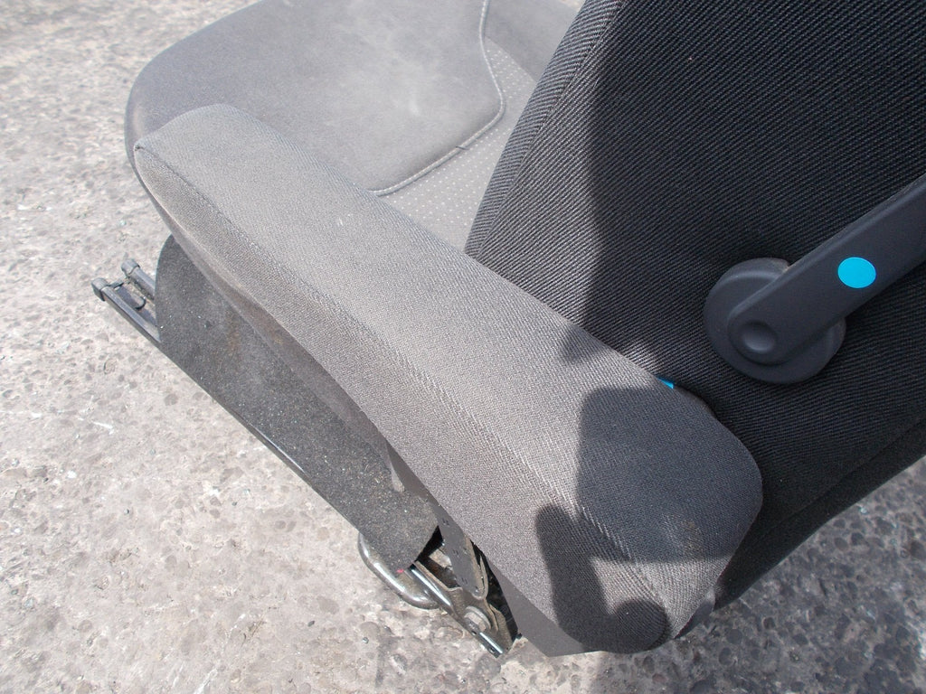 2017 FORD TRANSIT COURIER DRIVERS SEAT WITH ARM REST COMPLETE