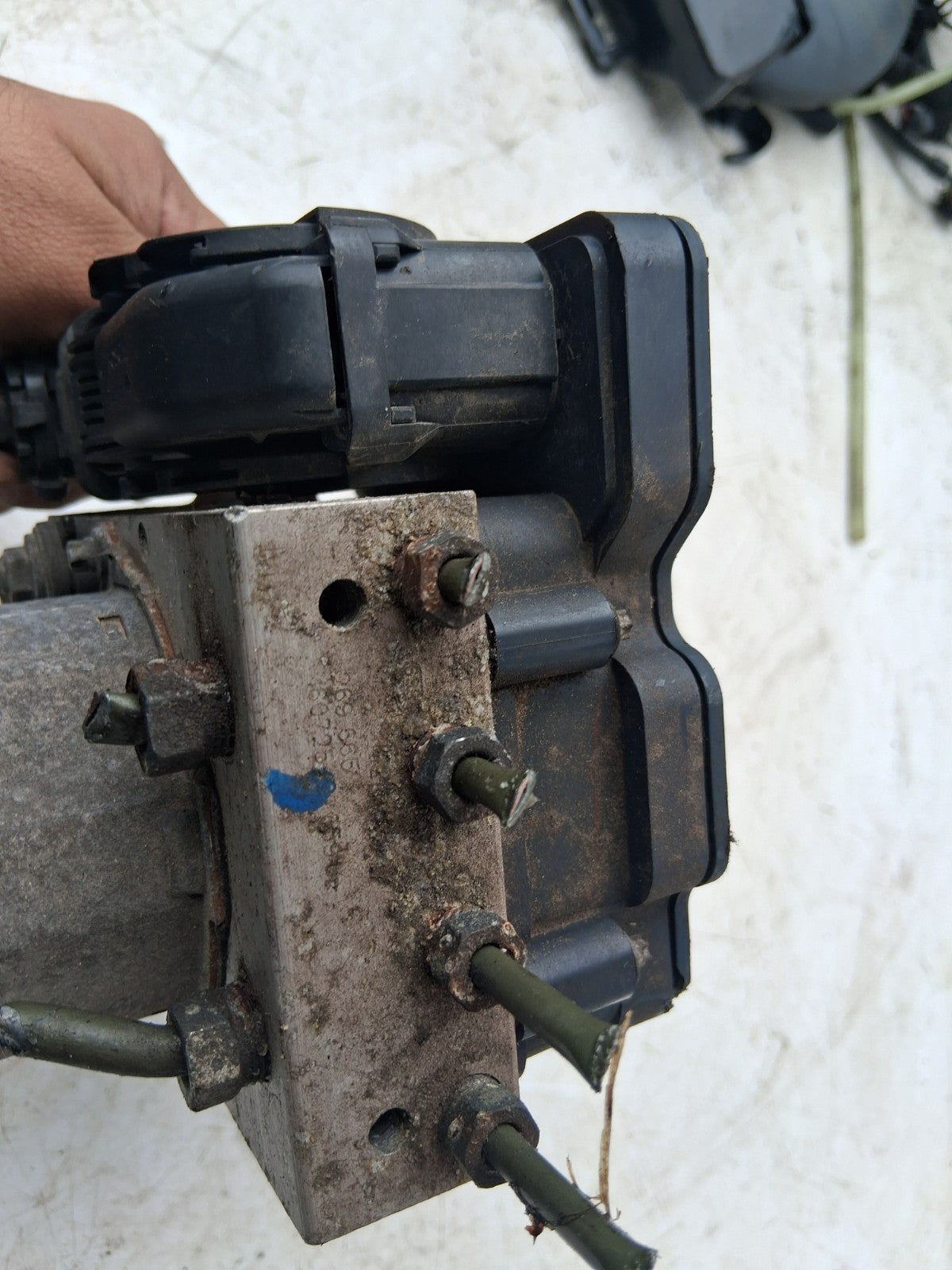 PEUGEOT 108 2016 1.0 PETROL ABS PUMP MODULATOR 445400H070