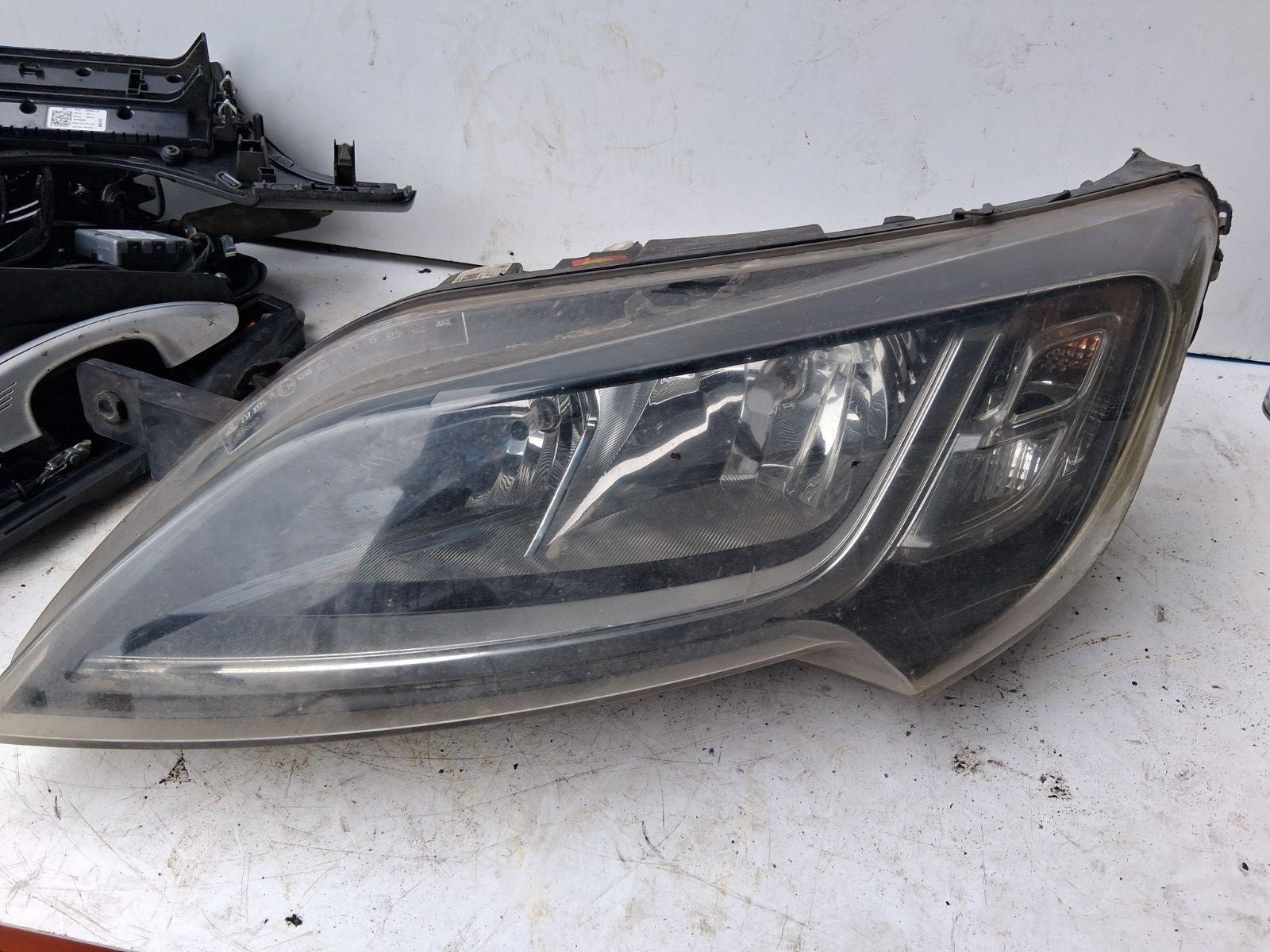 2016 PEUGEOT BOXER MK3 NSF PASSENGER SIDE FRONT LEFT HEADLIGHT 1375103080