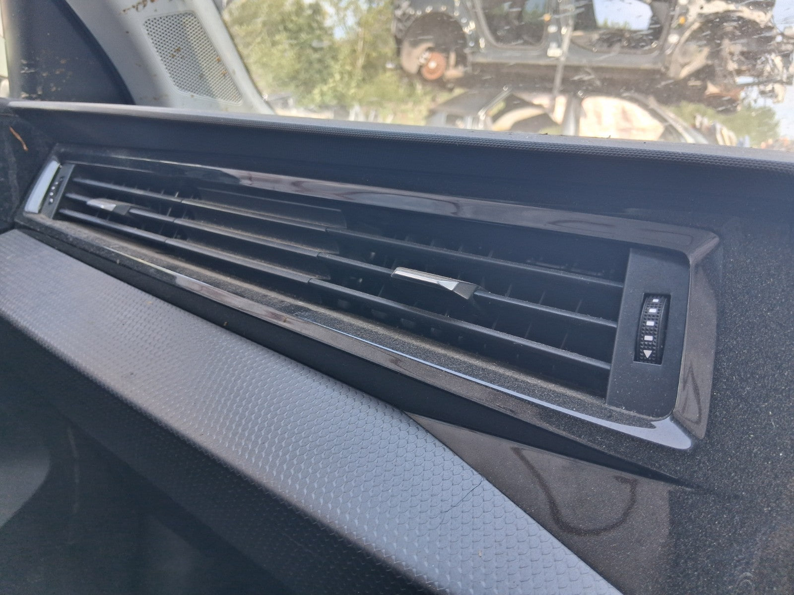 2023 AUDI A1 SPORT MK2 GB NSF PASSENGER SIDE FRONT LEFT AIR VENT