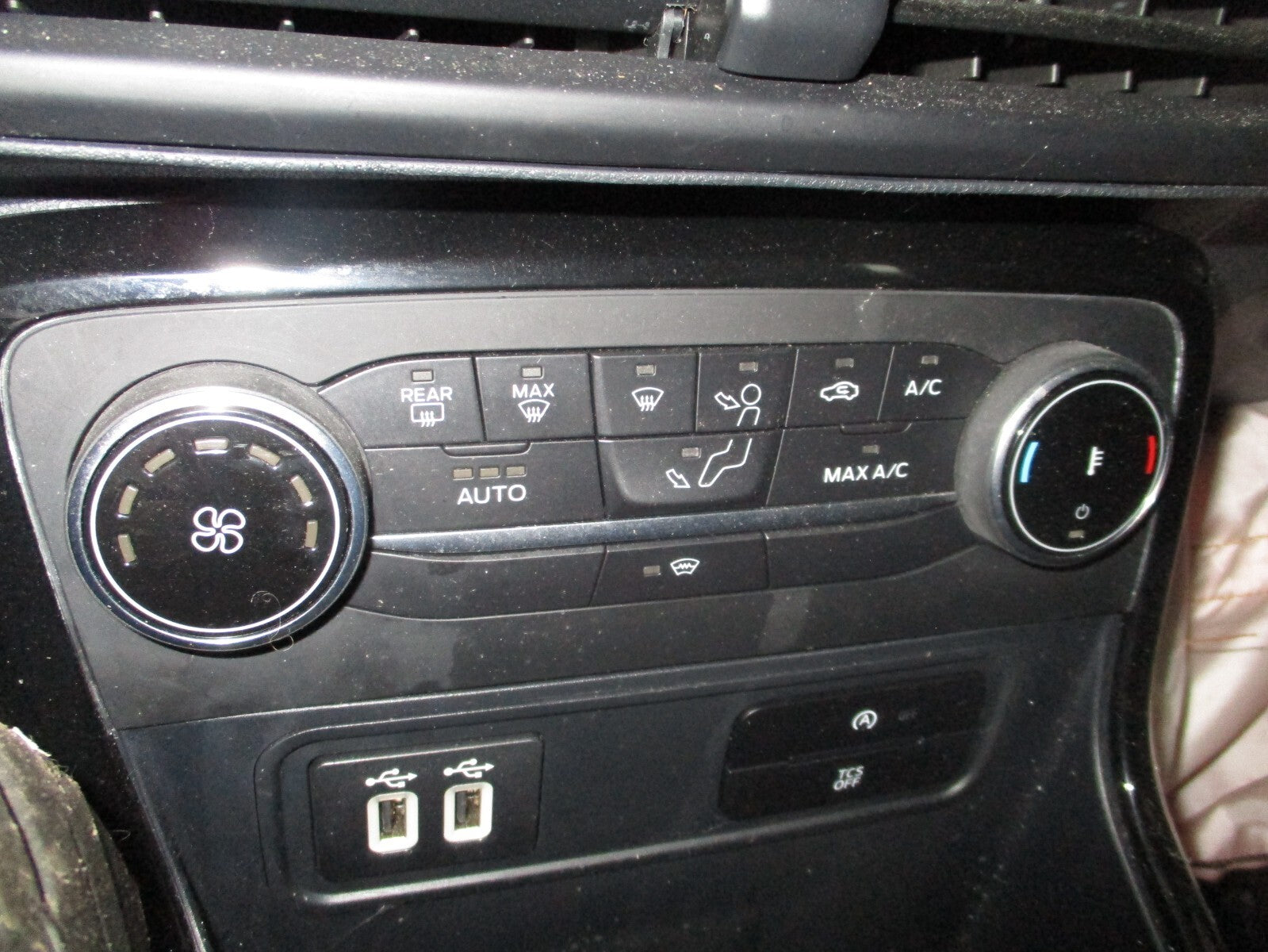 2021 FORD ECOSPORT HEATER AC CLIMATE CONTROL SWITCH PANEL