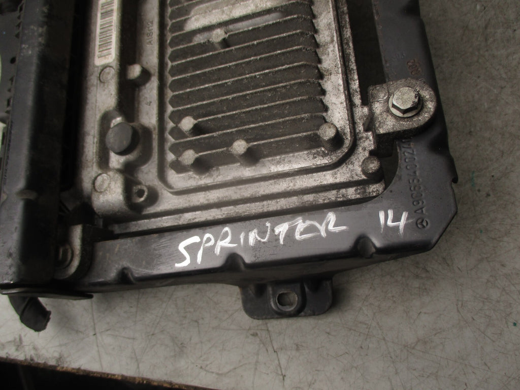 2014 MERCEDES SPRINTER W906 2.1 DIESEL ENGINE CONTROL UNIT A6519000601