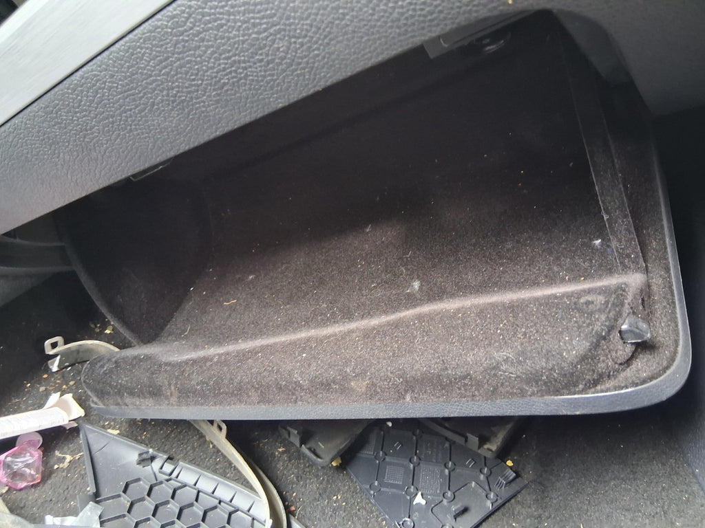 2015 VW VOLKSWAGEN SCIROCCO MK3 DASHBOARD GLOVE BOX STORAGE COMPARTMENT