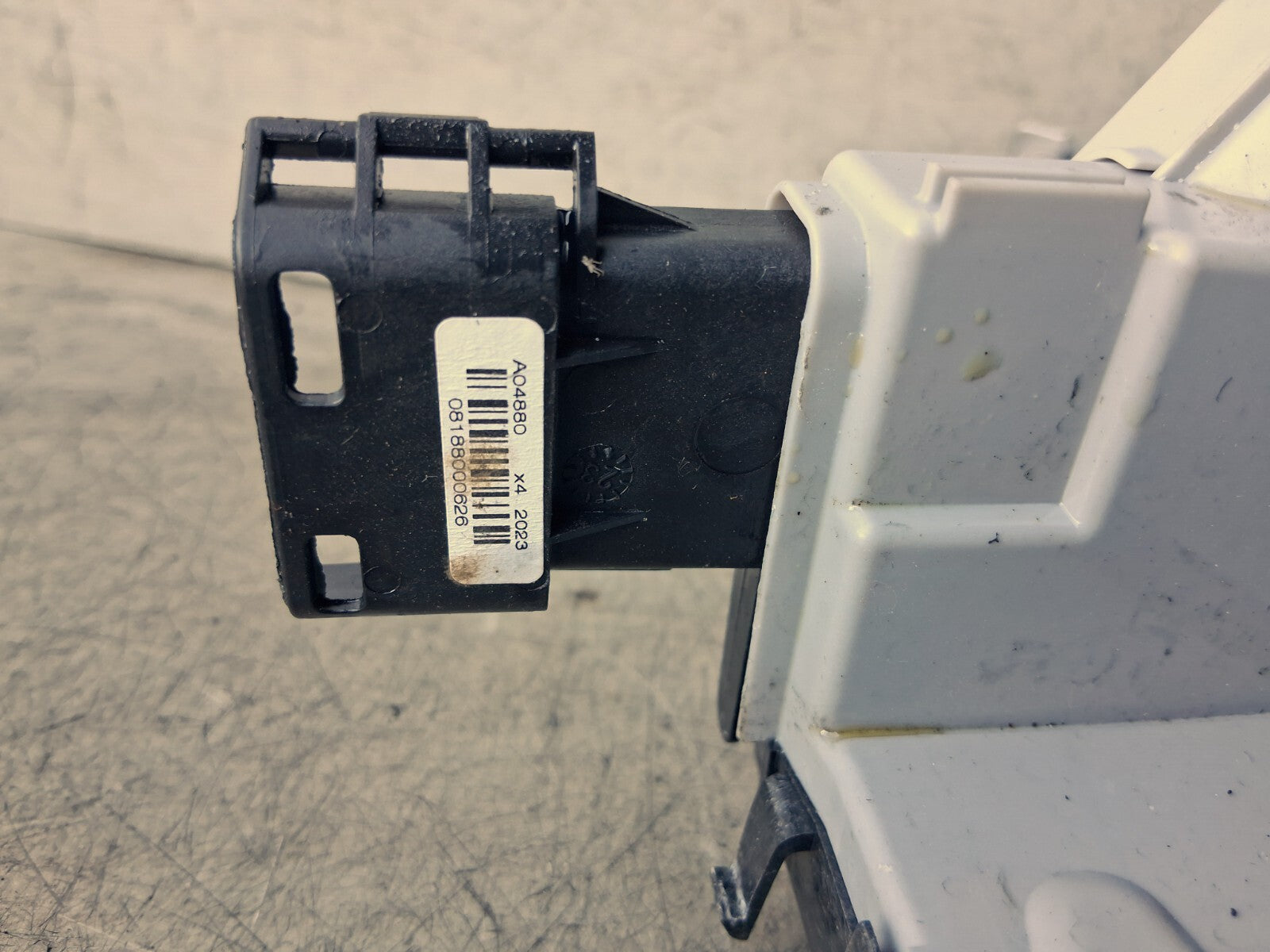 2023 CITROEN BERLINGO MK3 NSF PASSENGER SIDE FRONT DOOR LOCK MECHANISM PSA163436