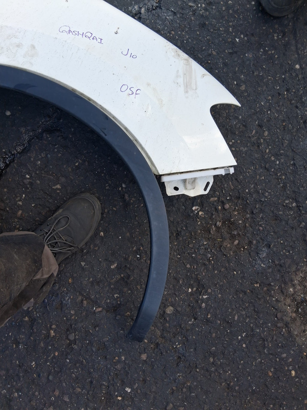 2013 NISSAN QASHQAI J10 OSF DRIVER SIDE FRONT WING PANEL WHITE