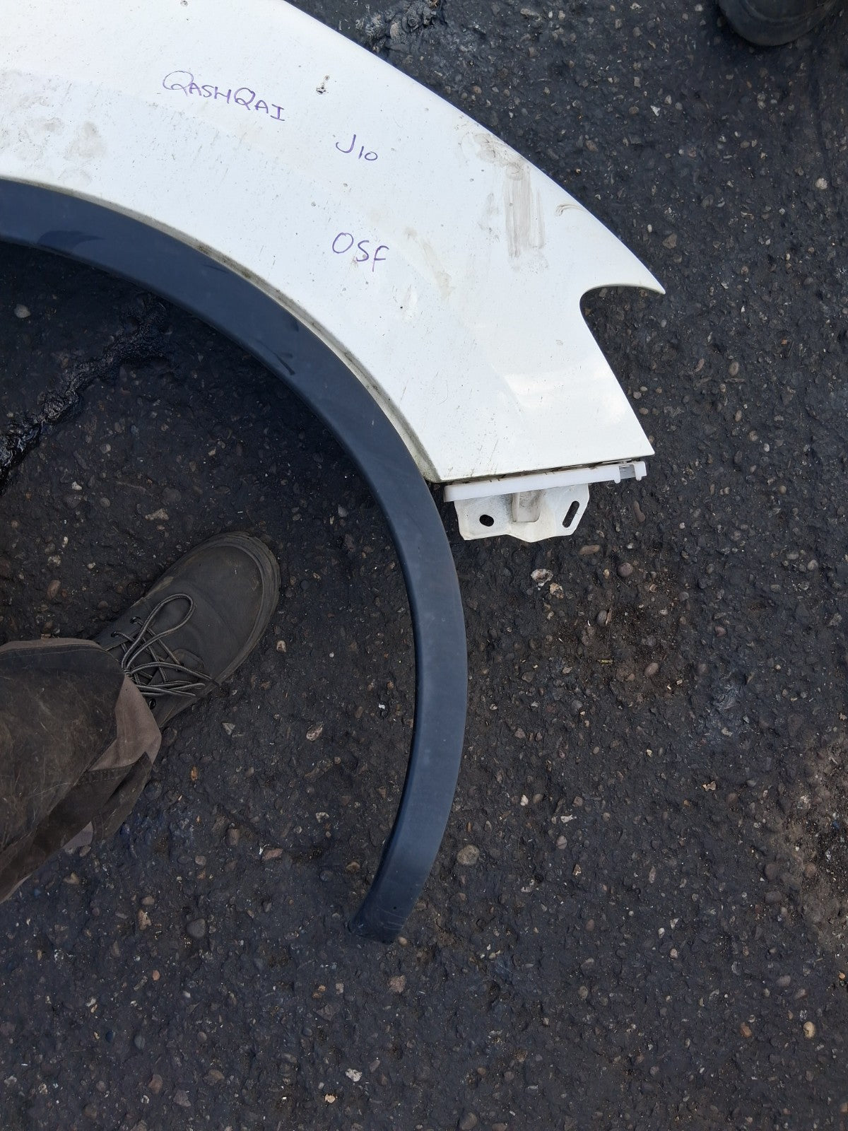 2013 NISSAN QASHQAI J10 OSF DRIVER SIDE FRONT WING PANEL WHITE
