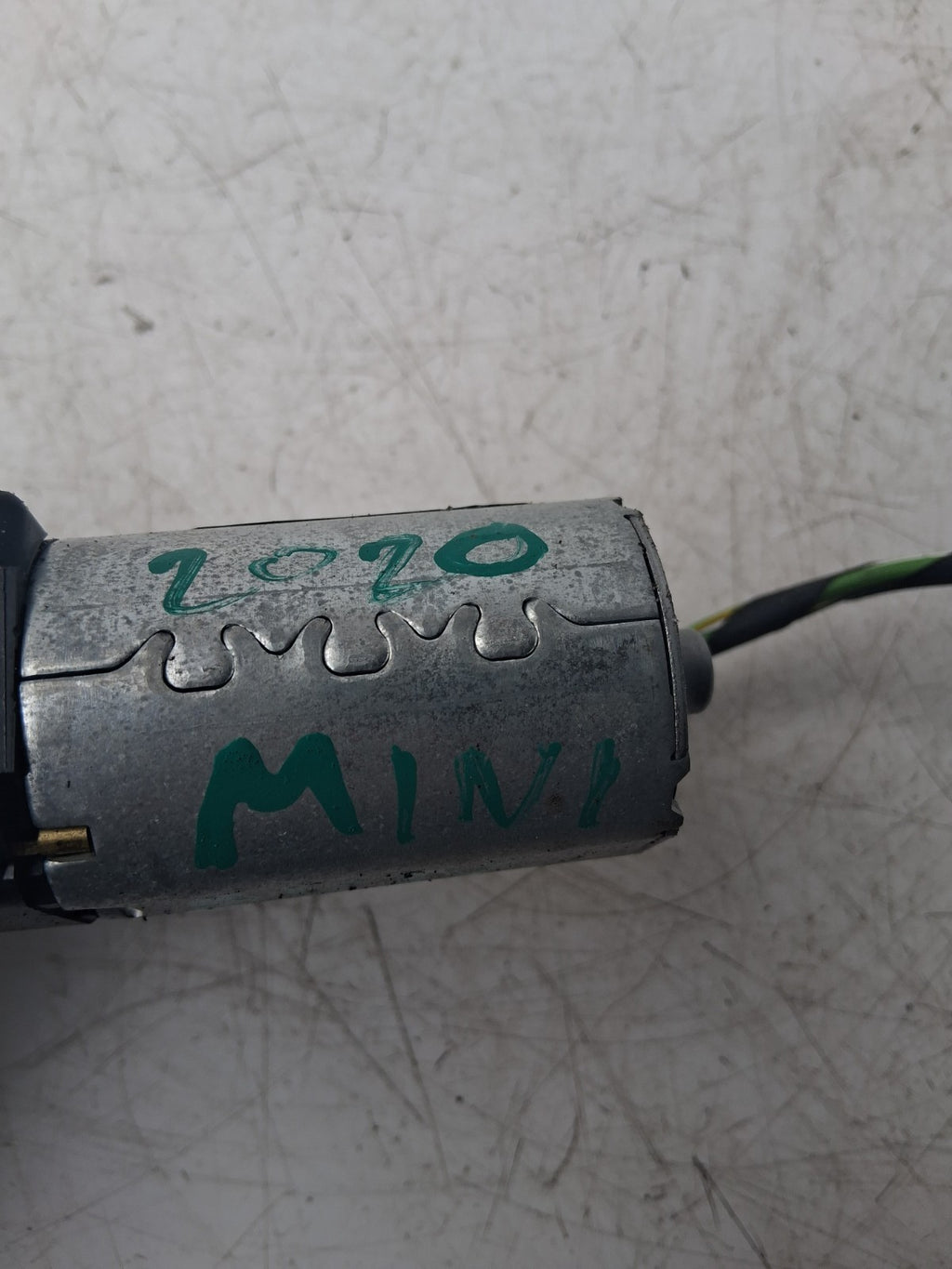 MINI CLUBMAN 2020 09 PANORAMIC SUNROOF MOTOR 6761731639601