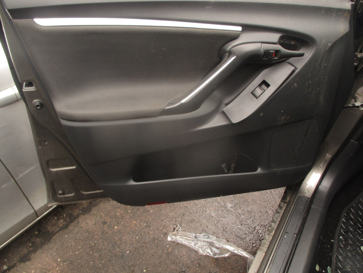 2017 TOYOTA VERSO NSF PASSENGER SIDE FRONT LEFT DOOR CARD