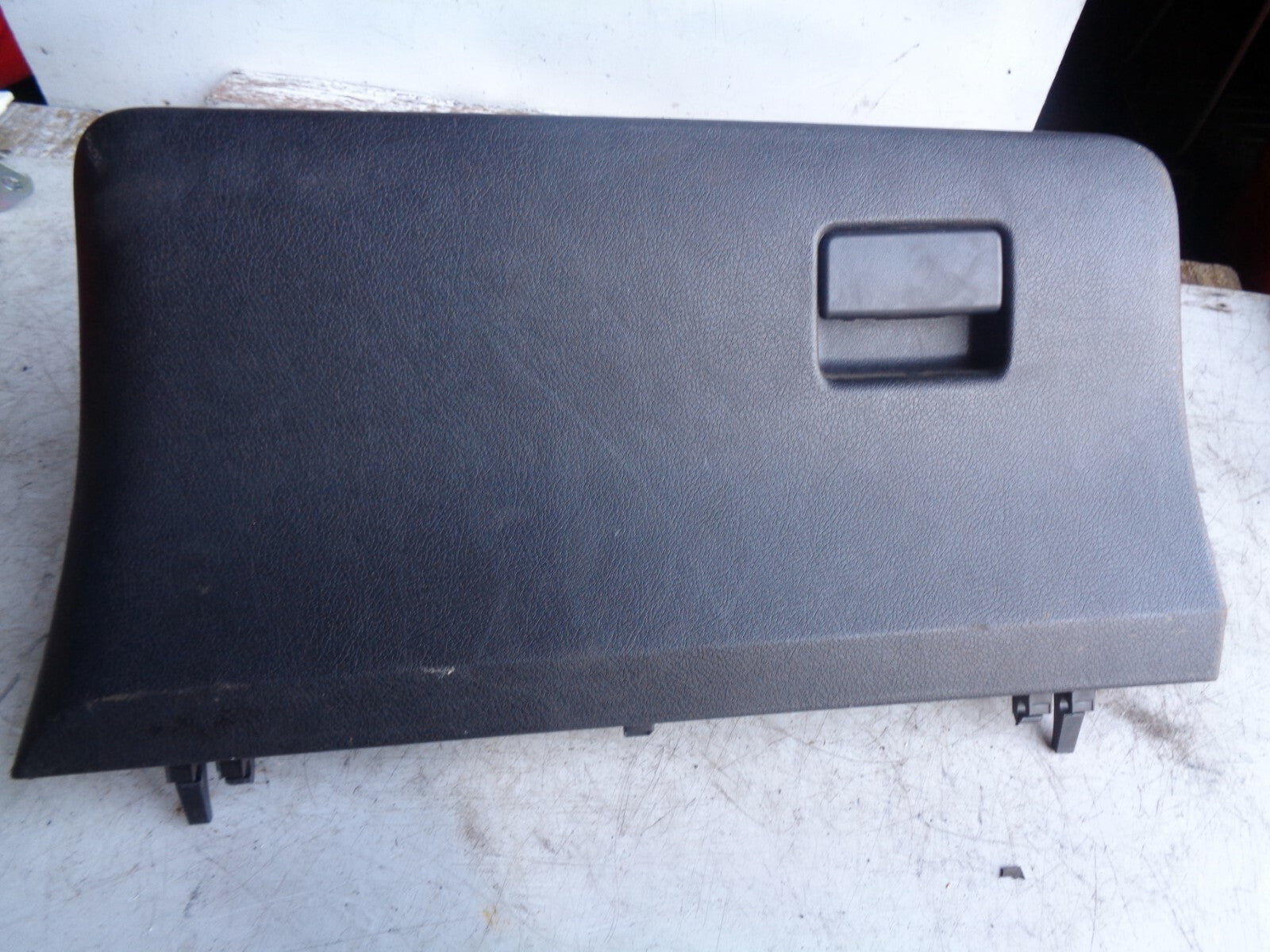 TOYOTA YARIS 2013 MK3 GLOVE BOX COMPARTMENT BOX