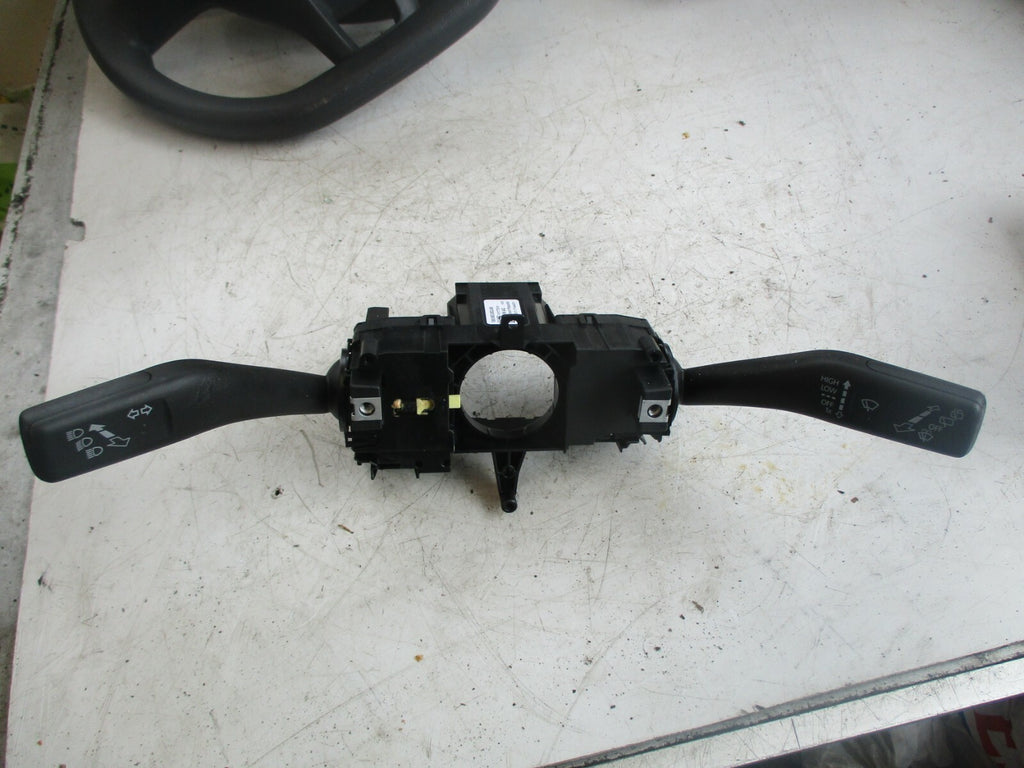 VW VOLKSWAGEN UP 2017 INDICATOR WIPER HEADLIGHT CONTROL SWITCH STALK 1S0953503AK