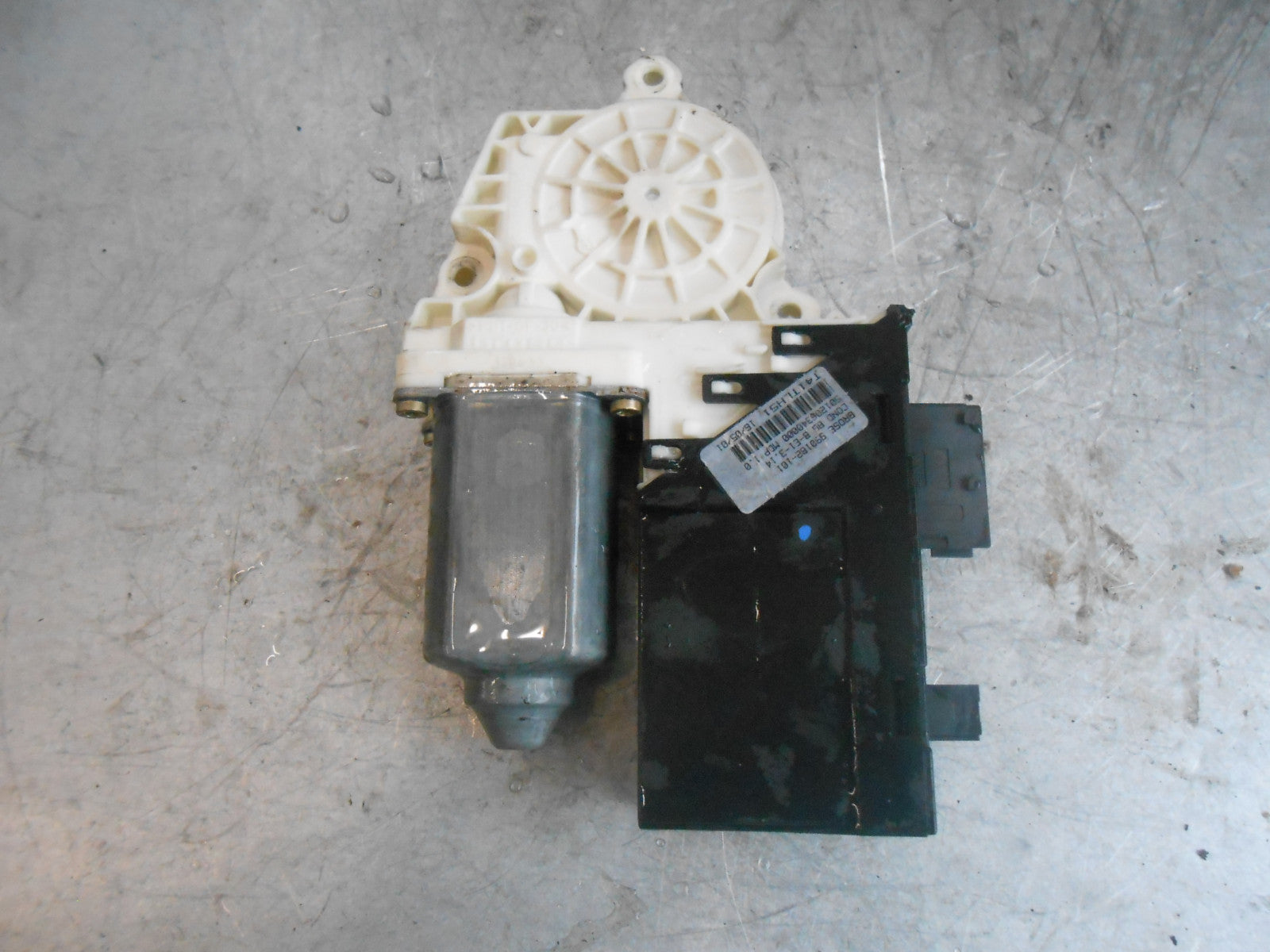 CITROEN C5 DC DE (MK1) 2002 OSF DRIVER SIDE FRONT WINDOW MOTOR 9632531780